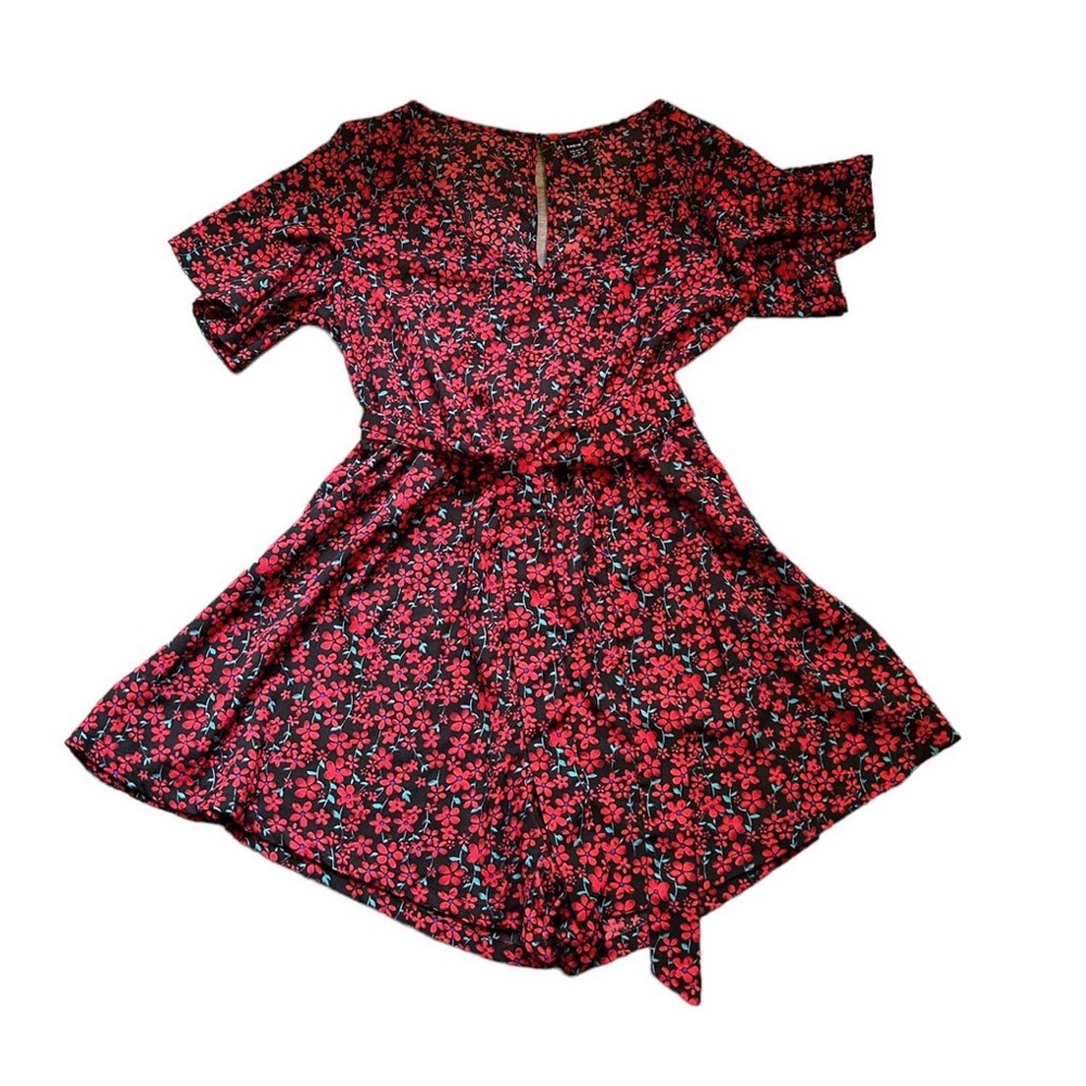 SHEIN Red and Black Floral Romper in size medium